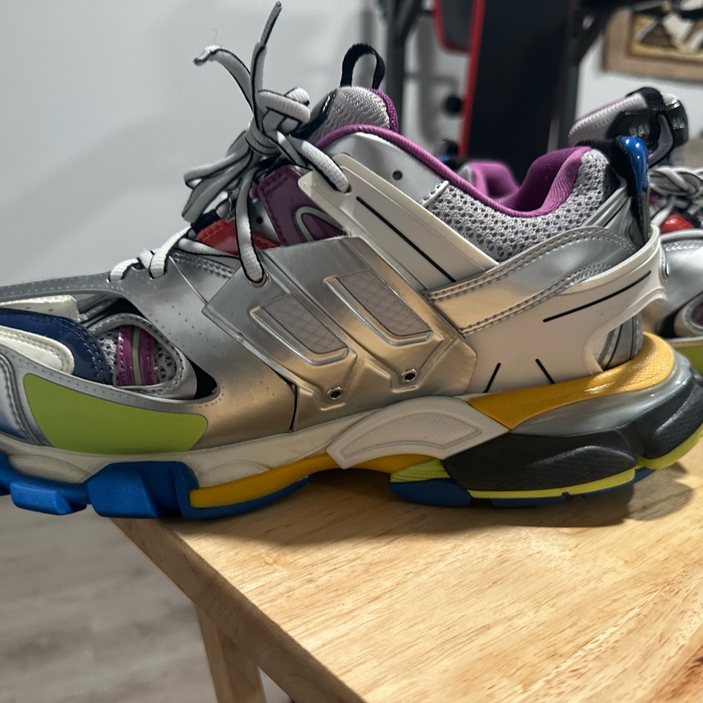 Balenciaga Purple and Black Sneakers - Picture 10 of 16